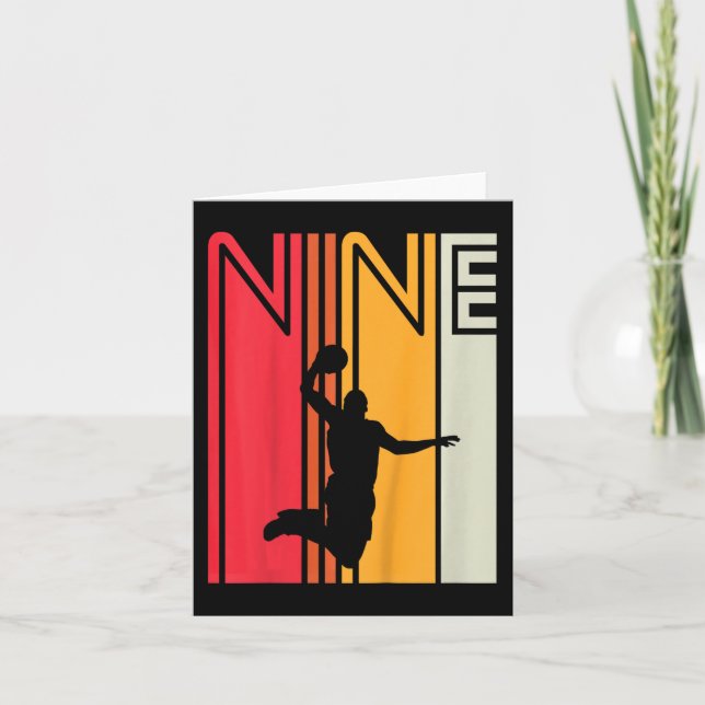 Cartão Crianças 9º Aniversário Jogador de Basquete com Ma (Frente)