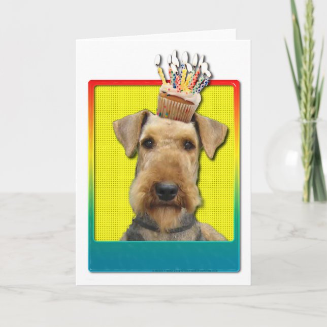 Cartão Cupcake de aniversário - Airedale (Frente)