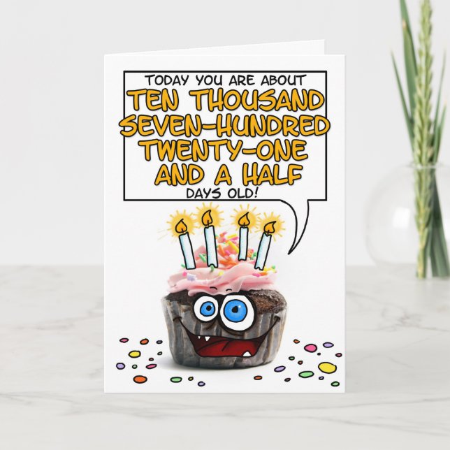 Cartão Cupcake do feliz aniversario - 29 anos velho (Frente)