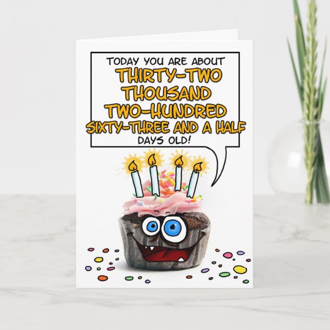 Cartão Cupcake do feliz aniversario - 88 anos velho (Frente)