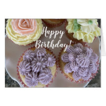 Cupcakes De Tubagem De Buttercreme Para O Seu Aniv