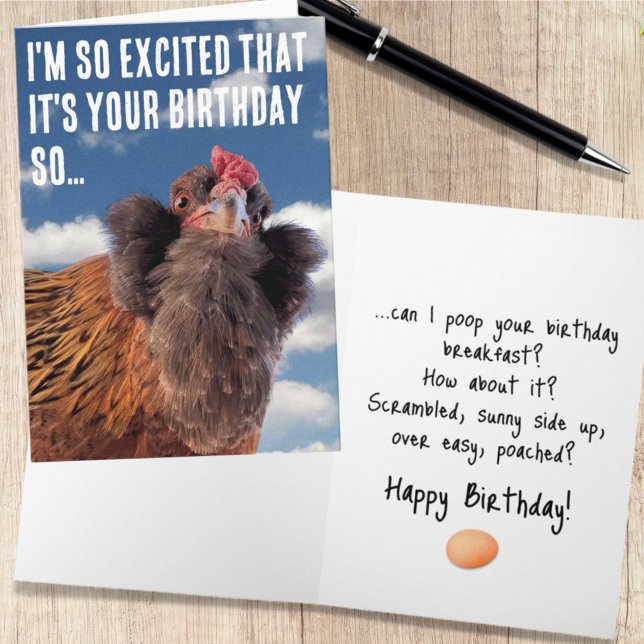 Cartão Curious Chicken Head Close-Up Photograph (Chicken humor greeting card cover and inside template text)