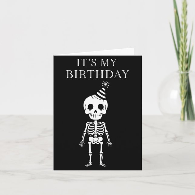Cartão Cute Funny Kawaii Skeleton Birthday Skull Happy Wo (Frente)