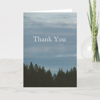 cartão da skyline da floresta