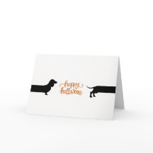 Dachshund engraçado o Dia das Bruxas