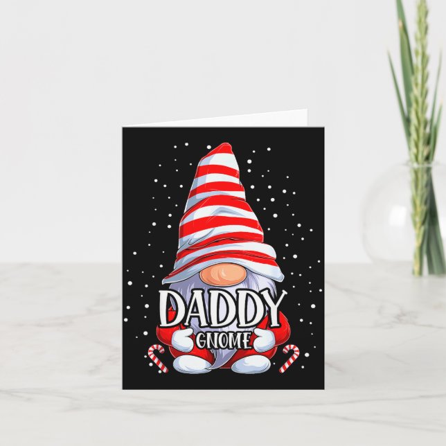 Cartão Daddy Gnome Christmas Pajamas Matching Family Grou (Frente)