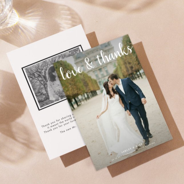 Cartão De Agradecimento AMOR E OBRIGADOS | 2 Foto: Casamento Preto e Branc (Personalize this wedding thank you card with your photos & personal deets - simple, easy, done!
)