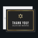 Cartão De Agradecimento BAR MODERNO MITZVAH simples obrigado sua cinza de<br><div class="desc">pelo kat massard >> kat@simplysweetPAPERIE.com << Uma maneira simples e na moda para dizer obrigado para o seu convidado para participar do BAR/BAT MITZVAH do seu filho como modelo, é simples você adicionar seus próprios detalhes ou clicar no botão personalizar e você pode adicionar ou alterar texto, fontes, tamanhos etc....</div>