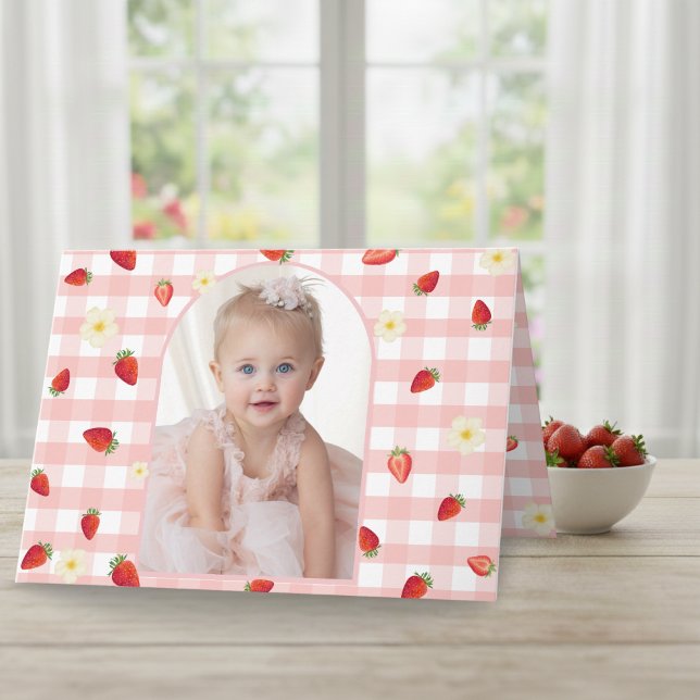 Cartão De Agradecimento Berry Sweet Strawberry 1st Birthday Photo Folded H (Berry Sweet Strawberry 1st Birthday Photo Folded H Thank You Card - Front )
