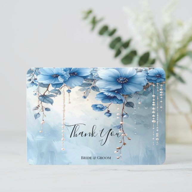 Cartão De Agradecimento Blue Flowers and Pearls Thank You Card (Em pé/Frente)