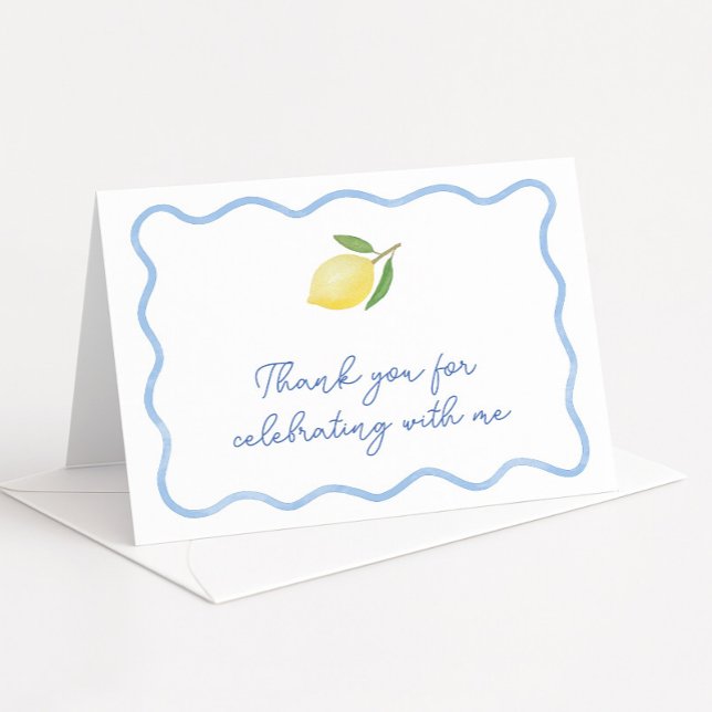 Cartão De Agradecimento Boho Lemon Chá de panela de Borda Azul Claro (Modern lemon thank you card design with boho wavy border and tile print reverse)