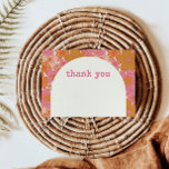 Cartão De Agradecimento Boho Retro Groovy Floral<br><div class="desc">Este design de cartões de agradecimentos plano apresenta um belo fundo floral de entalhe em cores vibrantes divertidas e um arco idílico. Este design é perfeito para qualquer estação e para o seu chá de fraldas de posto.</div>