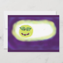 Cara feliz dos feijões vermelhos e das folhas da