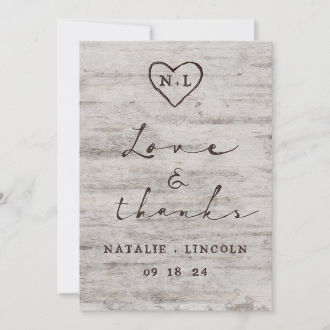 Cartão De Agradecimento Carved Sweethearts Rustic Weding Love and Obrigado (Frente)