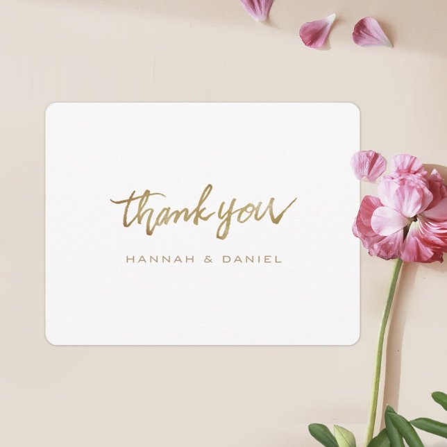 Cartão De Agradecimento Casamento Branco Dourado de Script Moderno Elegant (Criador carregado)