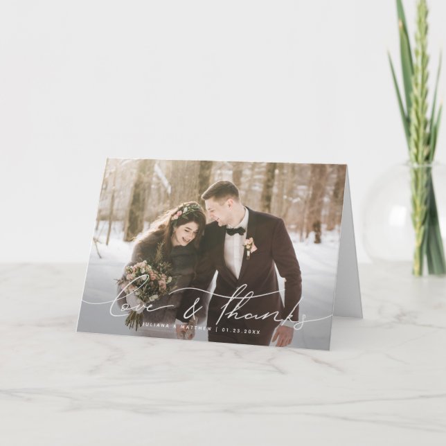 Cartão De Agradecimento Casamento com Letras Modernas de Mão de Amor e Obr (Frente)