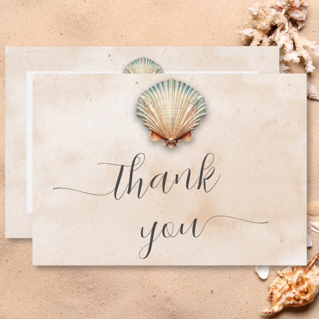 Cartão De Agradecimento Casamento de Areia Costeira Moderna (Modern Coastal Seashell Sand Wedding Thank You Card)