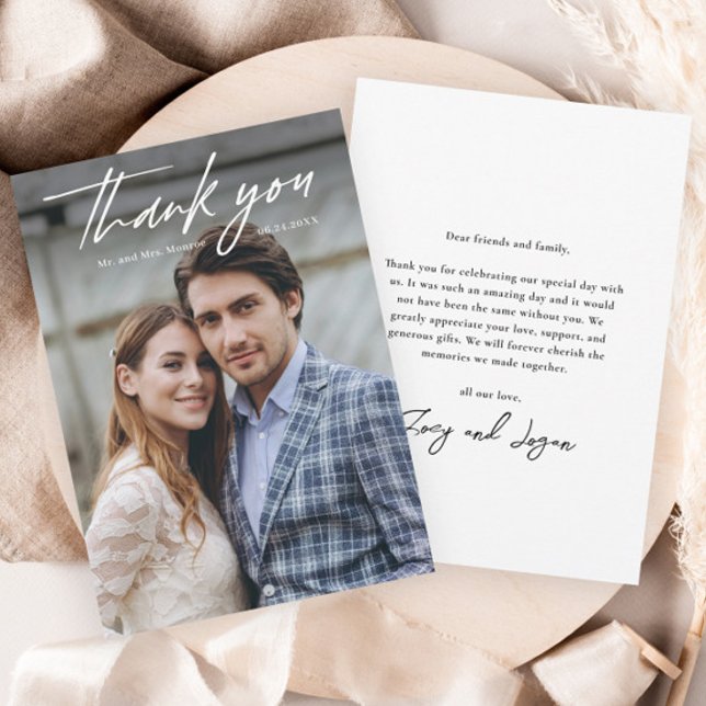 Cartão De Agradecimento Casamento de Foto Manuscrito Minimalista (Simple handwritten wedding photo thank you cards.)