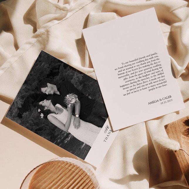 Cartão De Agradecimento Casamento de Foto Monogramada Chic Moderno (Criador carregado)