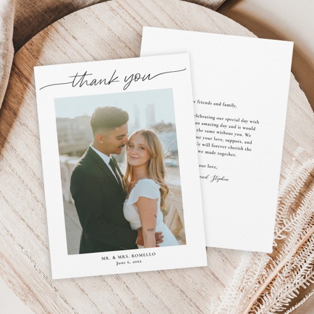 Cartão De Agradecimento Casamento de Fotografias Simples com Script Modern (Simple black and white script wedding thank you card.)