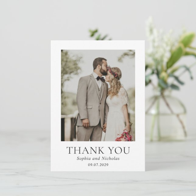 Cartão De Agradecimento Casamento de Fotografias Simples Preto e Branco Mo (Em pé/Frente)