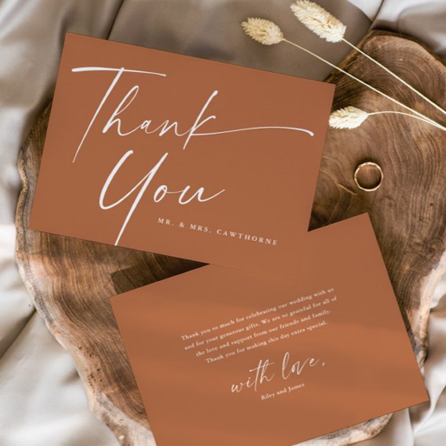 Cartão De Agradecimento Casamento de Letra Moderna e Elegante  (Simple Modern handwritten Script Terracotta Wedding Thank You Card.)