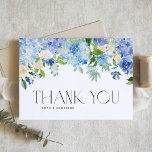 Cartão De Agradecimento Casamento de Rosas de marfim e Hydrangeas azuis<br><div class="desc">Envie seu obrigado para convidados e clientes com este cartões de agradecimentos personalizável. Apresenta a cor-de-água azul e as drangas roxas, rosas de marfim e verde. Personalize este cartões de agradecimentos floral adicionando seus próprios detalhes de evento. Este cartões de agradecimentos de hydrangea é perfeito para casamentos de inverno e...</div>