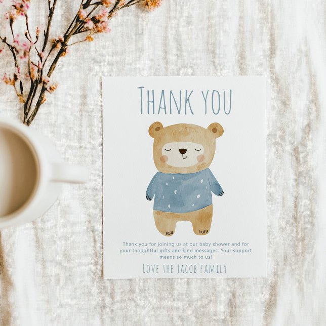Cartão De Agradecimento Chá de fraldas do Urso Azul obrigado (Simple blue boy sleepy bear "Thank you" baby shower card.)