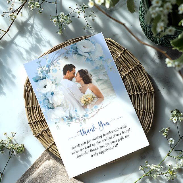 Cartão De Agradecimento Chá de fraldas Floral Azul Elegante (Elegant Dusty Blue Floral Baby Shower Thank You Card)