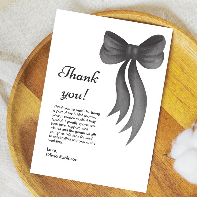 Cartão De Agradecimento Chuva de Noiva com Laço Preto Ela Está Casando  (Black Bow She's Tying the Knot Bridal Shower Thank You Card  )