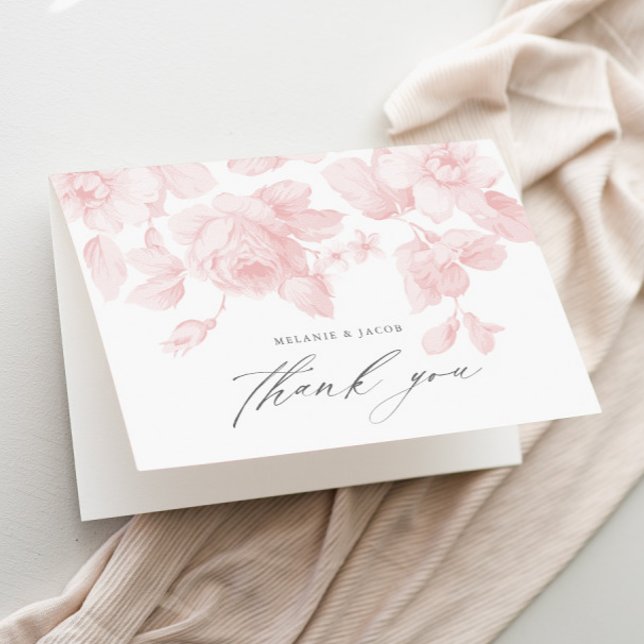 Cartão De Agradecimento Chuva de Noiva Rosa com Letra Floral Elegante (Elegant floral pink roses bridal shower thank you card.)