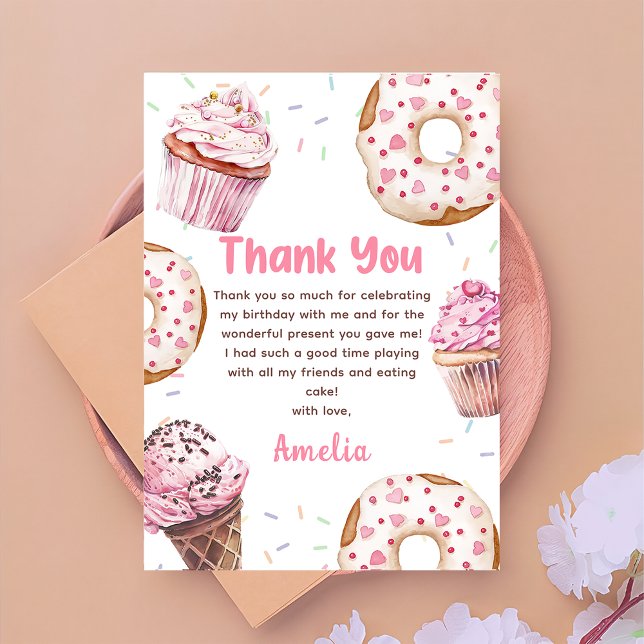 Cartão de agradecimento de aniversário com Cupcake (Criador carregado)