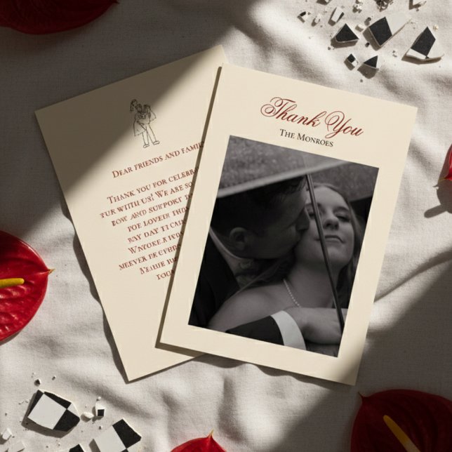 Cartão de Agradecimento de Casamento Vermelho Ousa (Express your gratitude in timeless style with this Old Money Bold Red Wedding Thank You Card!)