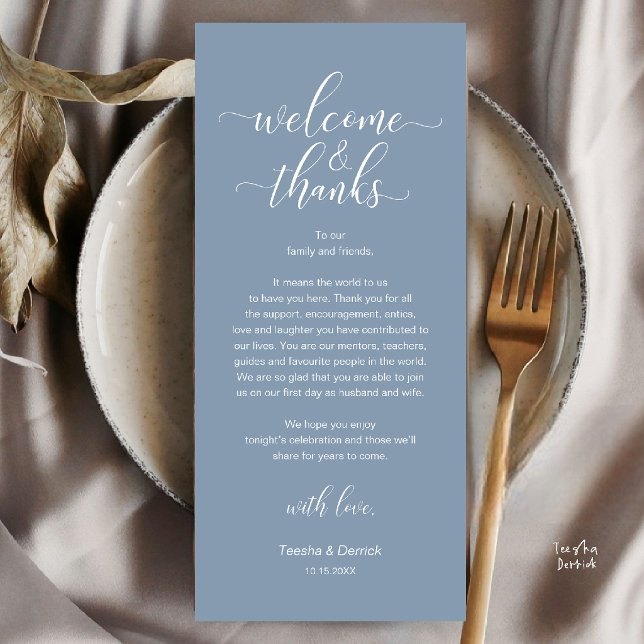 Cartão de Agradecimento de Configuração de Local d (Welcome and Thanks, Wedding Dinner Place Setting Thank You Card in Dusty Blue)