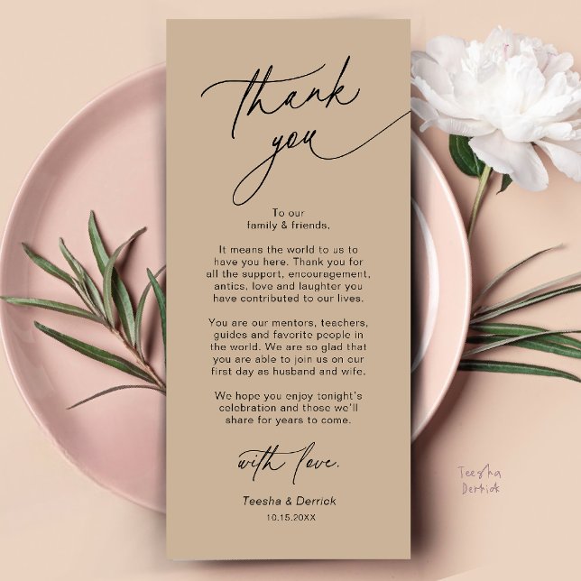 Cartão de Agradecimento de Configuração de Local d (Elegant Wedding Place Setting Dinner Thank You Card in Tan Brown)