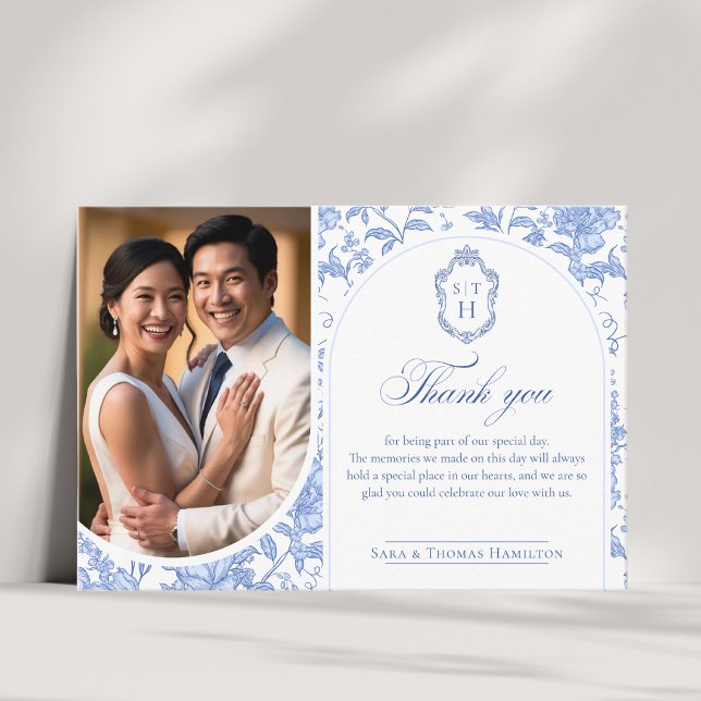 Cartão De Agradecimento Delft Blue Floral Chinoiserie Monogram Wedding (Criador carregado)