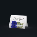 Cartão De Agradecimento Dentro de Foto Real de Casamento de Rosa Azul Eleg<br><div class="desc">Esta bela carta é a forma perfeita de obrigado dos seus convidados de casamento por fazerem parte do vosso dia especial. A frente apresenta um elegante rosa real, de cor azul ou cobalto, gravado ao lado, refletindo em água com um belo título de roteiro que lê "obrigado você". Dentro é...</div>
