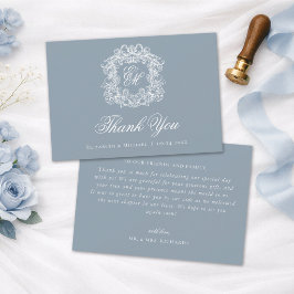 Cartão De Agradecimento Elegante Azul Poeirento Monograma Crista Emblema C