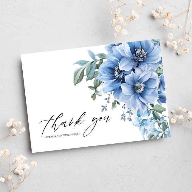 Cartão De Agradecimento Floral Moderno e Elegante Dusty Casamento Azul (Floral Modern Elegant Dusty Blue Wedding Thank You Card)