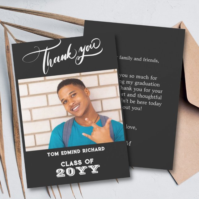 Cartão De Agradecimento Formando da Escola Moderna de Fotografias a Preto  (Criador carregado)