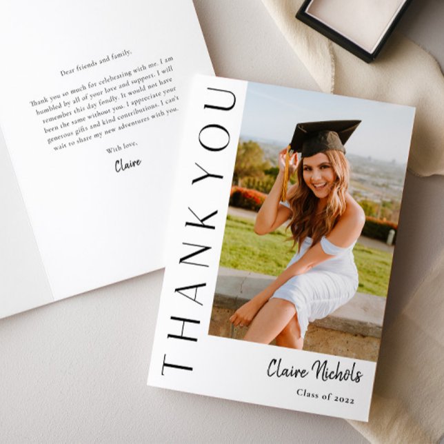 Cartão De Agradecimento Formatura com Foto Vertical Moderna (Modern Photo Graduation Folded Thank You Card.)