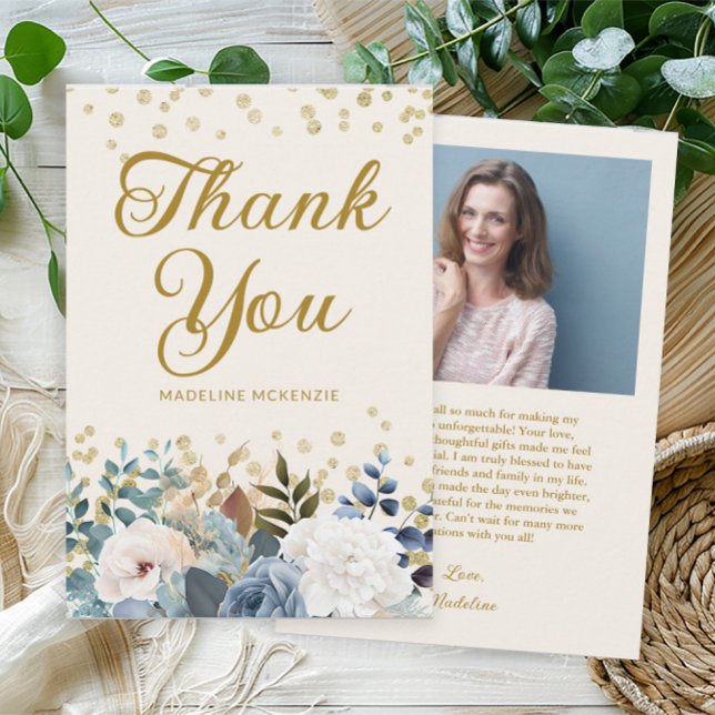 Cartão De Agradecimento Foto de Aniversário Floral Branco Dusty Blue Obrig (Elegant dusty blue and white watercolor floral women's birthday party photo Thank You card. )