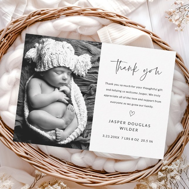 Cartão De Agradecimento Foto de Bebê Simples em Preto e Branco (Simple script black and white baby photo thank you card announcement.)