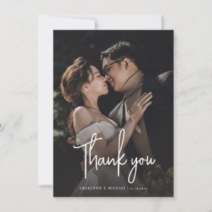 Cartão De Agradecimento Foto de Casal no Dia do Casamento com Letra Modern