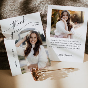 Cartão De Agradecimento Foto de Graduação Simples Elegante Minimalista 2