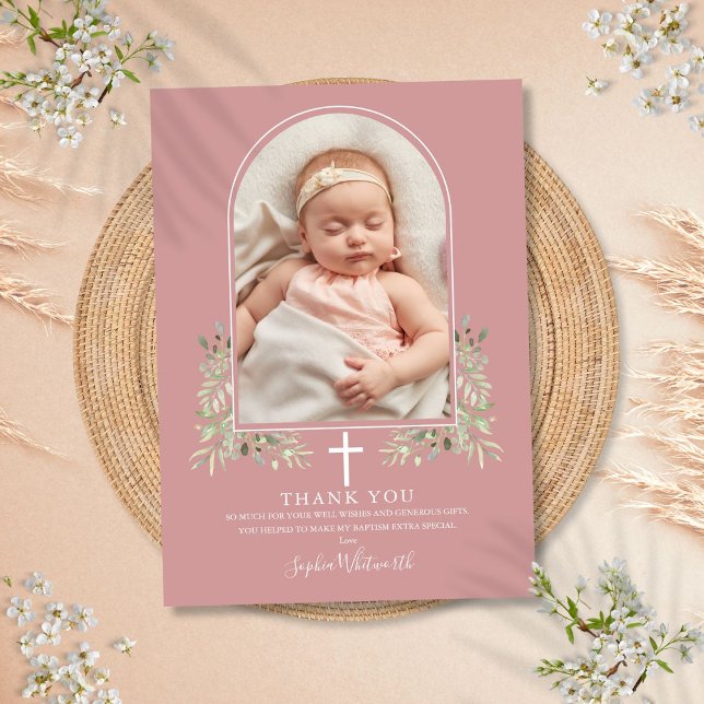 Cartão De Agradecimento Foto do Arco Verde do Batismo Rosa-Rosa-Rosa Dusty (Dusty Rose Pink Baptism Greenery Arch Photo Thank You Card)