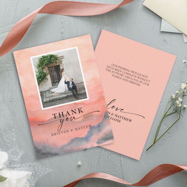 Cartão De Agradecimento Fotomontanha do pôr do sol aquarela Casamento Rúst (This elegant mountain sunset watercolor rustic wedding photo thank you card is elegant.
)