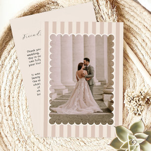 Cartão De Agradecimento Fundo Listrado e Foto de Casamento com Recorte 