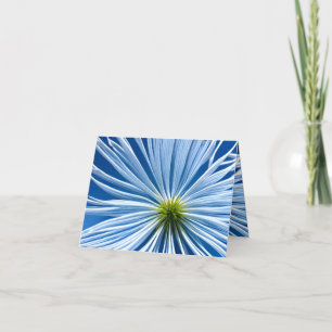 Cartão De Agradecimento grande flor branca com céu azul