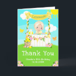 Cartão De Agradecimento Lemonade Stand Birthday Blona Hair Girl<br><div class="desc">Este cartões de agradecimentos bonito e caprichoso apresenta uma cabeleira loira com pele justa em um suporte amarelo de limonada que é decorado com flores e beliche. Ao fundo está um céu azul, sol e borboletas. O texto combina fontes decorativas e sans serif para um aspecto na moda e moderno....</div>